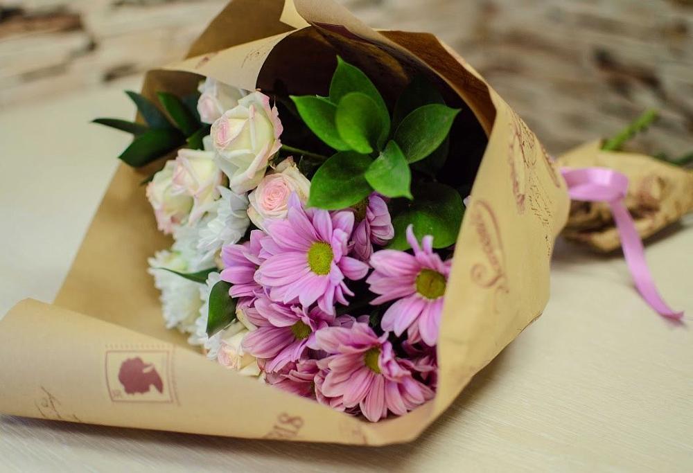 Букет цветов из: Розы и Хризантемы в Пришибе