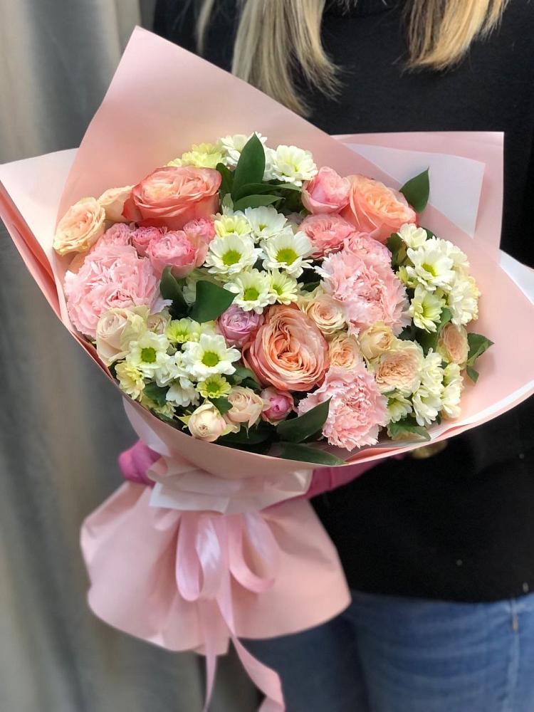 Букет цветов из: Гвоздики, Розы и Хризантемы в Пришибе