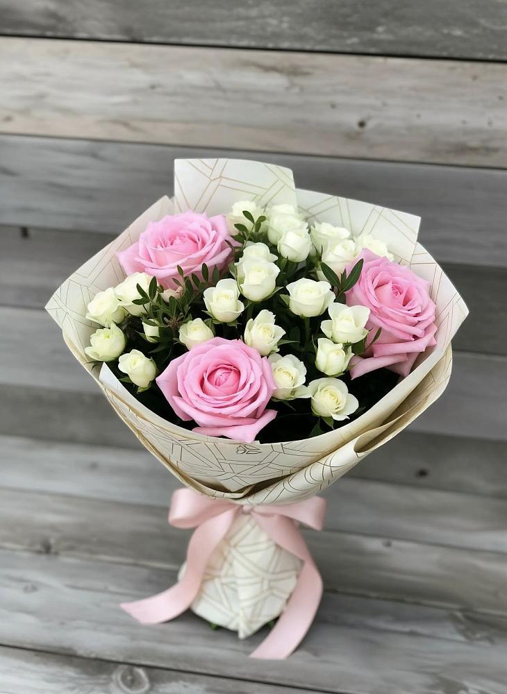 Букет цветов из: Розы в Пришибе