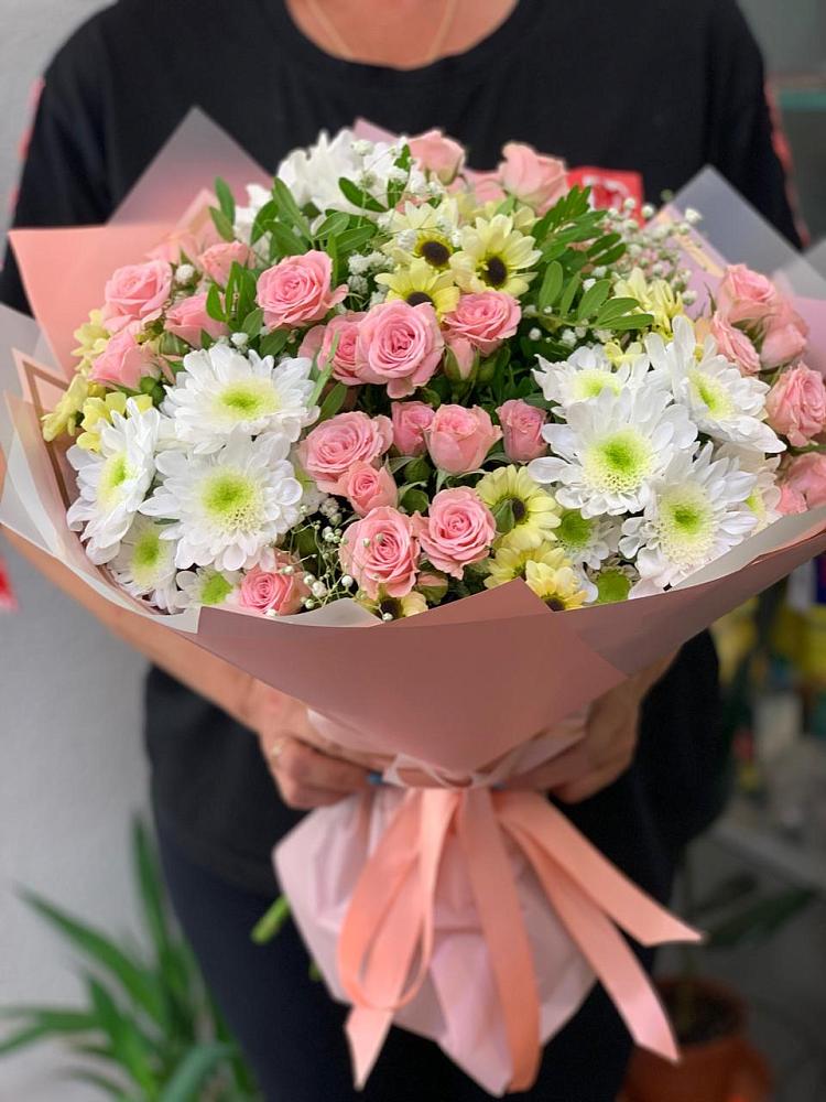 Букет цветов из: Розы и Хризантемы в Пришибе