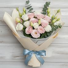 Букет цветов из:  Лизиантусы #REPLACE_PRED# Пришибе