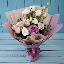 Букет цветов из:  Розы и Лизиантусы в Пришибе