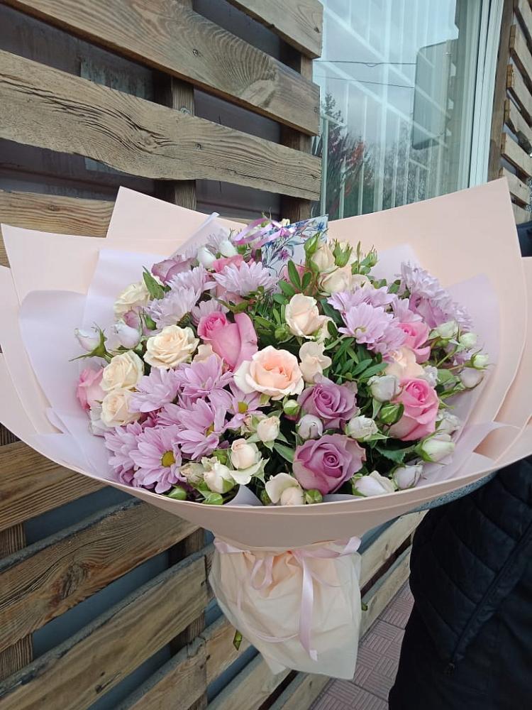 Букет цветов из: Розы и Хризантемы в Пришибе