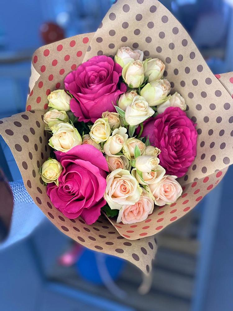 Букет цветов из: Розы в Пришибе