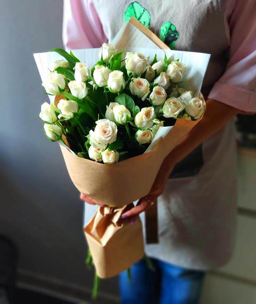 Букет цветов из: Розы в Пришибе