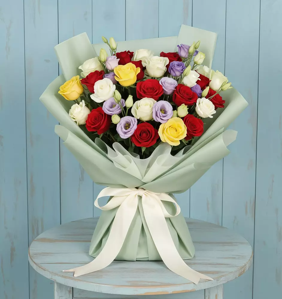 Букет цветов из: Розы в Пришибе