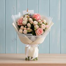 Букет цветов из:  Розы в Пришибе