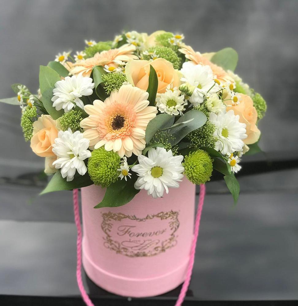 Цветочная композиция из Розы, Герберы и Хризантемы в шляпной коробке в Пришибе