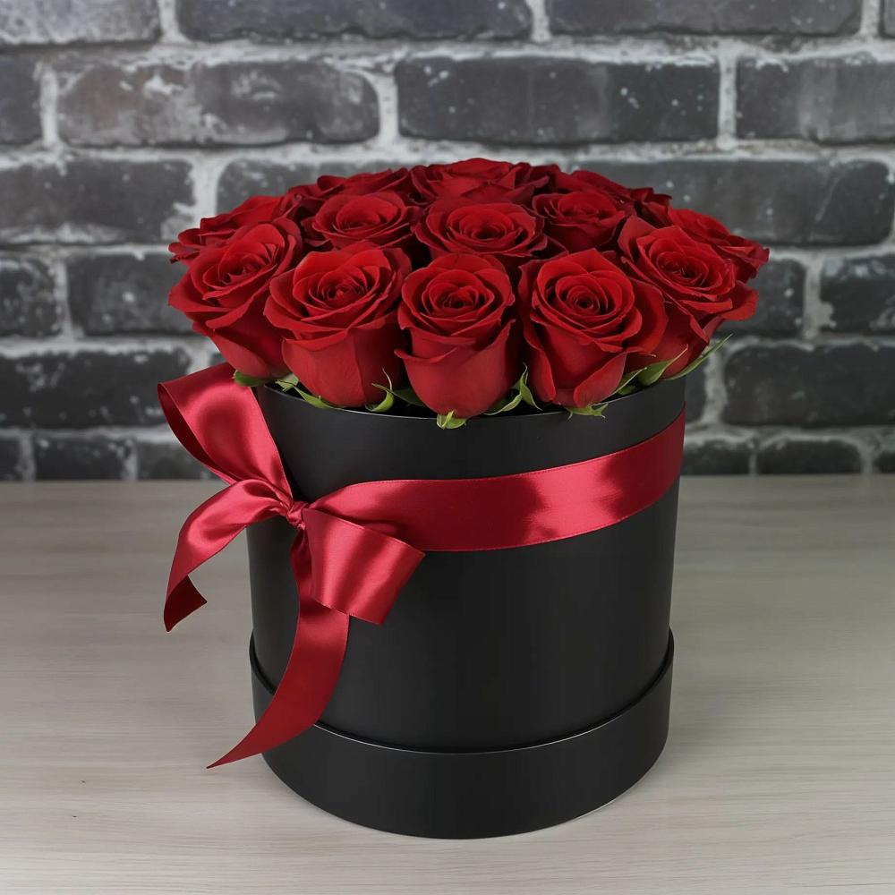 Цветочная композиция из Розы в шляпной коробке в Пришибе