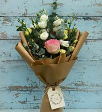Букет цветов из:  Розы и Лизиантусы в Пришибе
